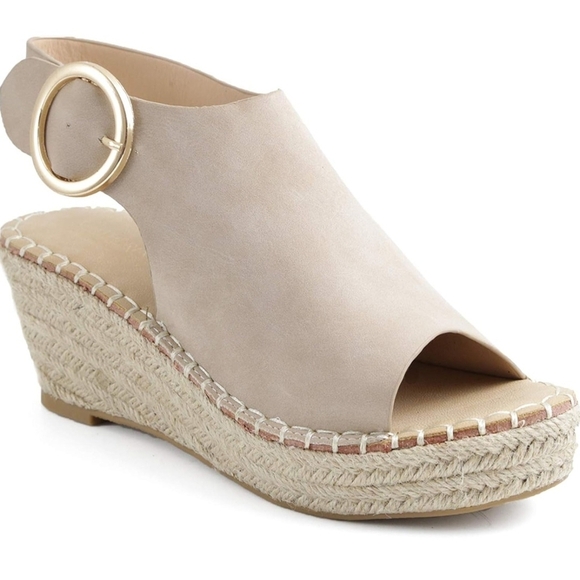 Catherine Malandrino Womens Cirkly Espadrille Wedge Cream Sandal. NWOT - Picture 4 of 5